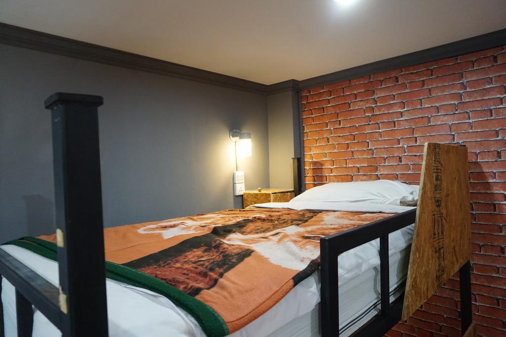 Baanlansa Bed&Bar Hotel Chiang Mai Buitenkant foto