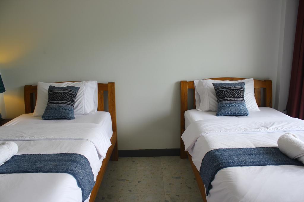 Baanlansa Bed&Bar Hotel Chiang Mai Buitenkant foto